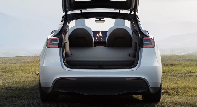 Itt a Tesla saját felfújható matraca az Y modellekhez