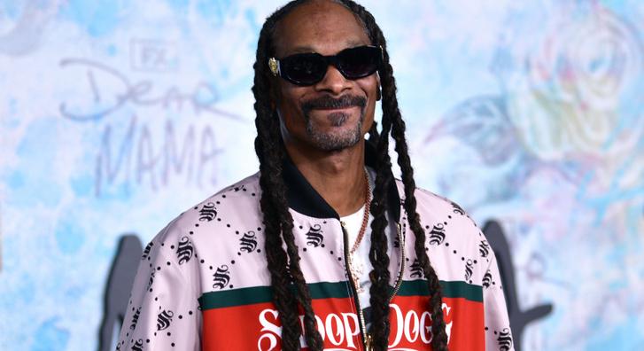 Snoop Dogg annyira híres, hogy csak a jelmezbe öltözve tud részt venni az unokái születésnapjain