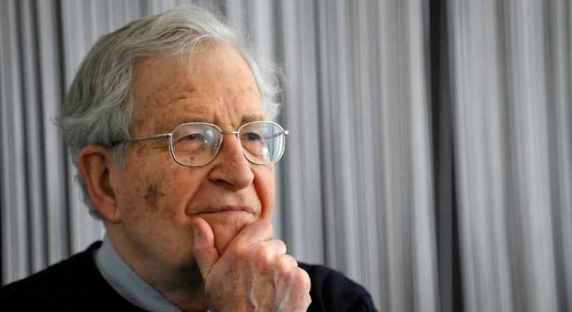 Kiderült, Noam Chomsky azért tűnt a nyilvánosság elől, mert súlyos agyvérzést kapott