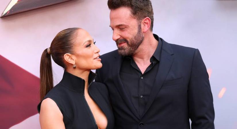 Kínos, hogy fotózták Ben Afflecket és Jennifer Lopezt: ez sok mindent elárul a kapcsolatukról