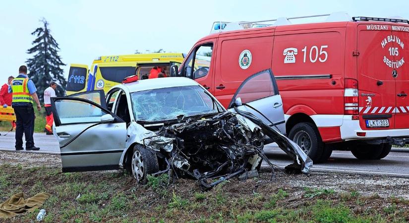 Tragikus balesethez is riasztották a katasztrófavédelmet Bács-Kiskunban