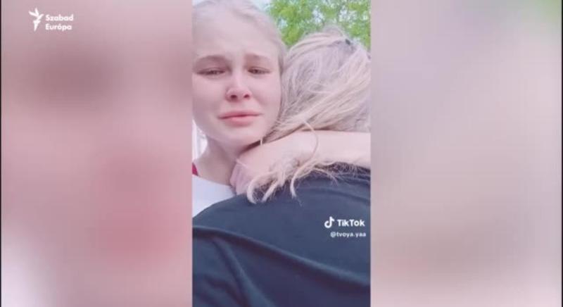 „Nincs az a terápia, ami elfeledtetné ezt vele”: két év orosz fogság után szabadult a huszonnégy éves ukrán rendőrnő