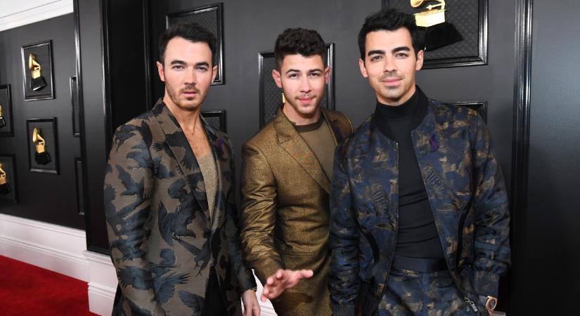 Bőrrákkal diagnosztizálták a Jonas Brothers tagját