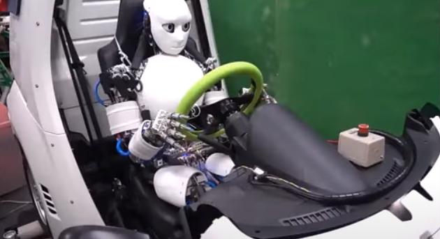 Ezerszer menőbbek lehetnek az önvezető autóknál a robot sofőrök