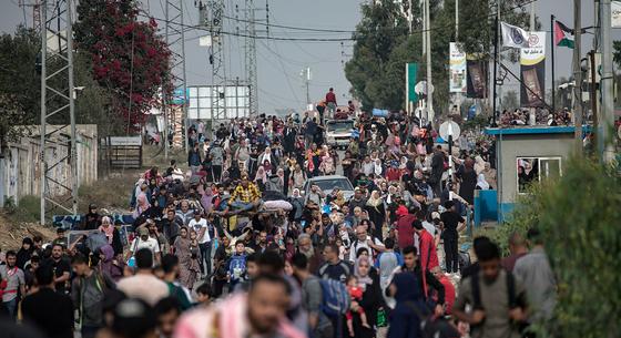 Történelmi csúcsra nőtt a menekültek száma a világban