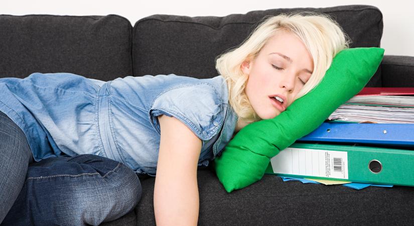 A túl sok alvás sem jó? A gyakori szunyókálás megdobhatja az agyvérzés esélyét