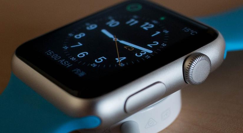 Egy friss tanulmány szerint az Apple Watch képes észlelni a Parkinson-kór tüneteit