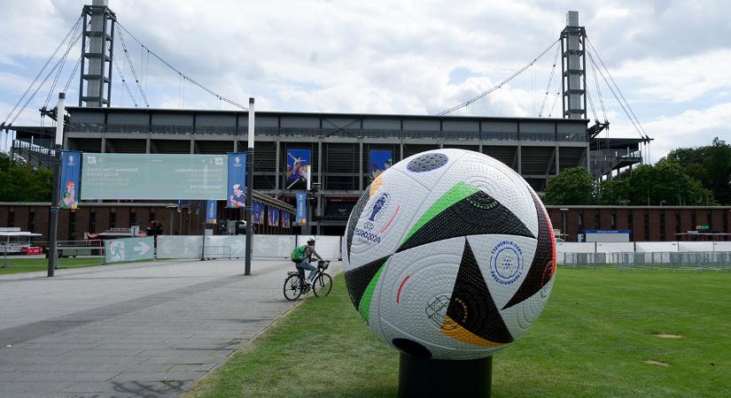 Még nincs igazi futballhangulat Kölnben