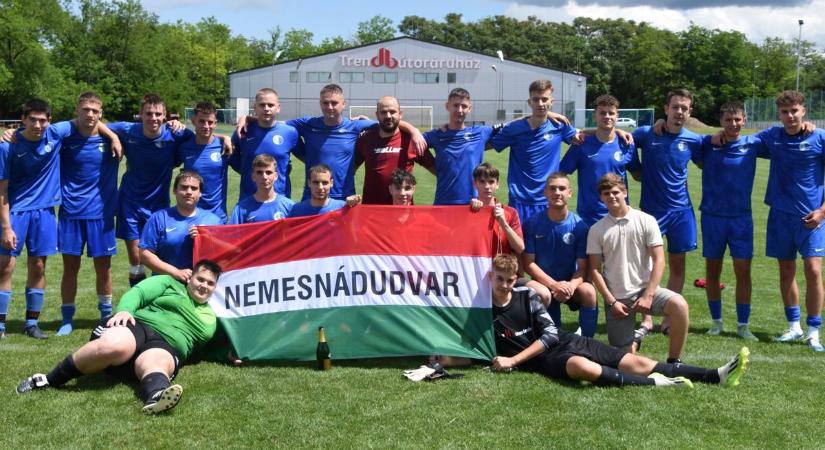 A Nemesnádudvar U19-es csapata megnyerte a bajnokságot