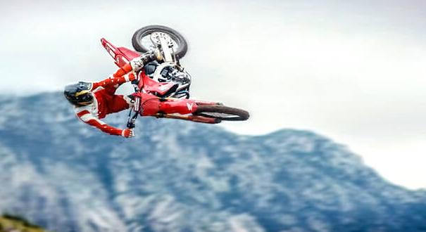 Először a pályán a vadonatúj Honda CRF250R és CRF450R