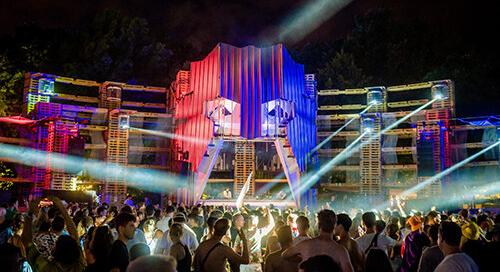 Európa egyik legkülönlegesebb elektronikus zenei helyszíne idén Yettel Colosseum néven újul meg