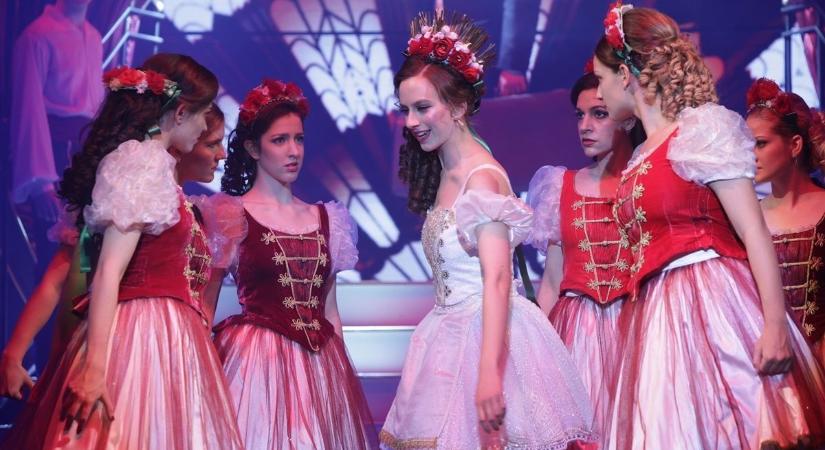 Az operett fővárosává válik ismét Veszprém, már hetedszer, ezúttal varázslatos vidámparkkal
