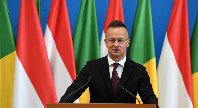Hivatalos: Ukrajnának vissza kell adnia a magyarok jogait