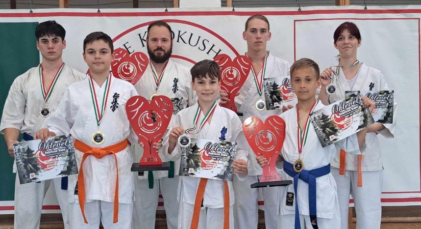 Borza Karate SE: aranyból és ezüstből is négyet hoztak Debrecenből