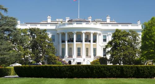 Az amerikai elnököt bírálta a fehér házi tudósítók szervezete
