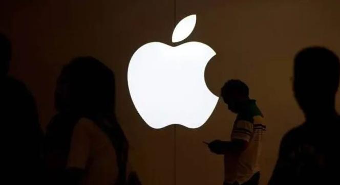„Sziszematikus egyenlőtlenség” miatt két nő is beperli az Apple-t!