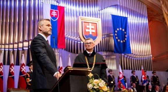 Letette az esküt Szlovákia új elnöke