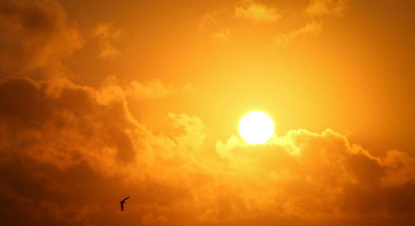 Vigyázat a napozással, nagyon erős UV–B-sugárzásra figyelmeztetnek