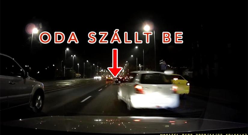 VIDEÓ: Két autó közé csapódott be – némi eszement “gépészkedés” után – egy Suzuki a Könyves Kálmán körúton