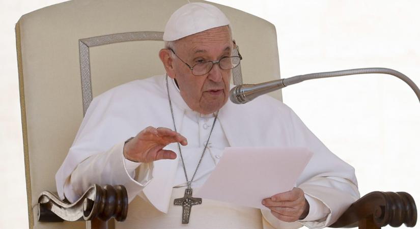 Ferenc pápa szerint a mesterséges intelligencia elbűvölő, de félelmetes eszköz, erkölcsi ellenőrzés kell hozzá