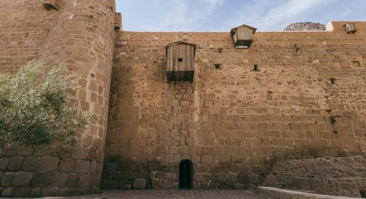 Latrinák, illemhelyek a középkorban: így vonultak félre őseink