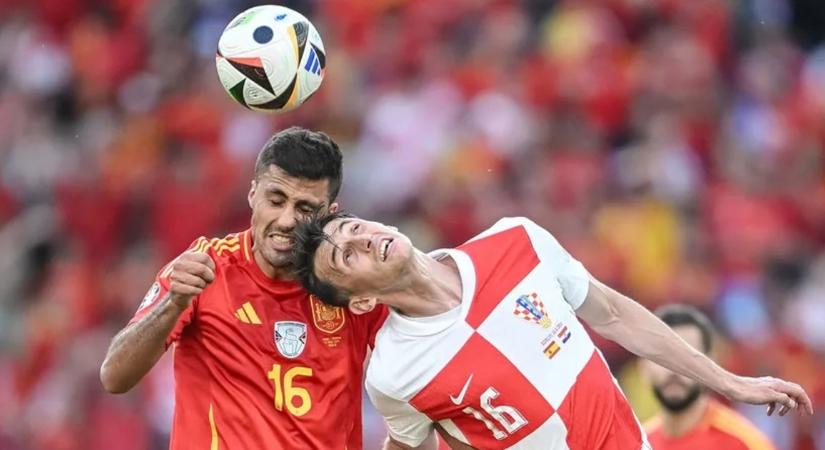 Három gólos spanyol győzelem a horvátok ellen