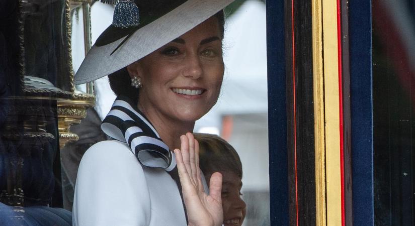 Több mint 2 millió forintos ékszerrel a fülében jelent meg a nép előtt a rákkal küzdő Katalin hercegné