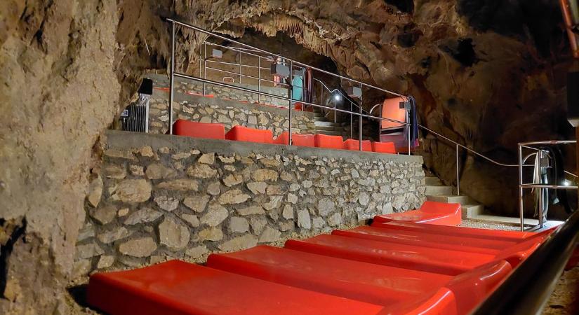 Újra megnyílik a Szent István-barlang Fekete-terme