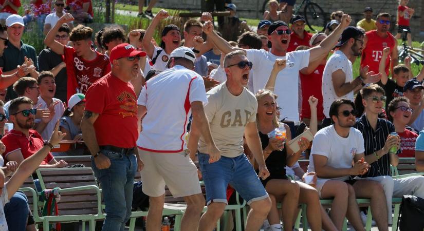 Rengetegen követték figyelemmel Veszprémben a magyar válogatott meccsét (képgaléria)