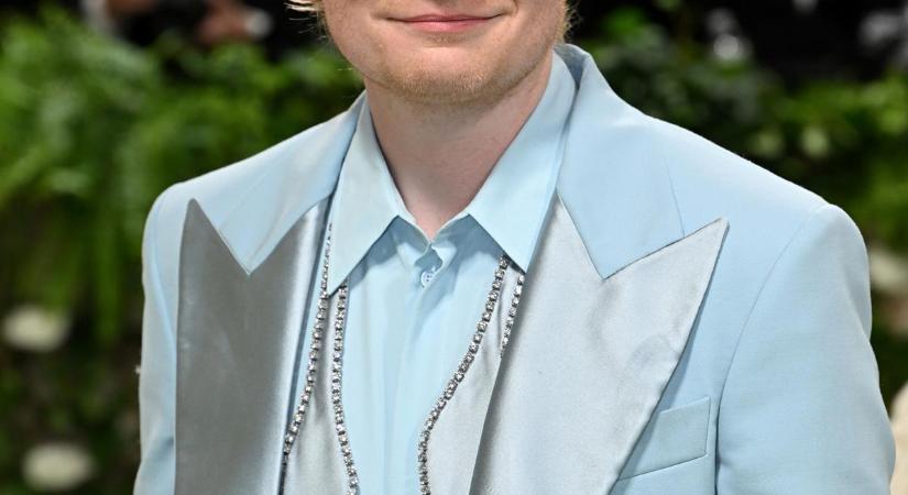 Ed Sheeran megdöbbentette a világot: ezért nem használ okostelefont már 10 éve