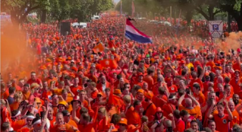 VIDEÓ: Elképesztő hangulat a holland szurkolók vonulásán