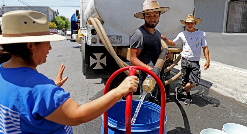 Bajban vannak, Mexikóvárosban napokon belül eltűnhet az ivóvíz