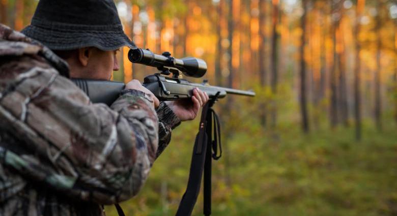 Alkotmányellenesnek minősült a vadászengedély megszerzését hathónapos gyakorlathoz kötő a törvény