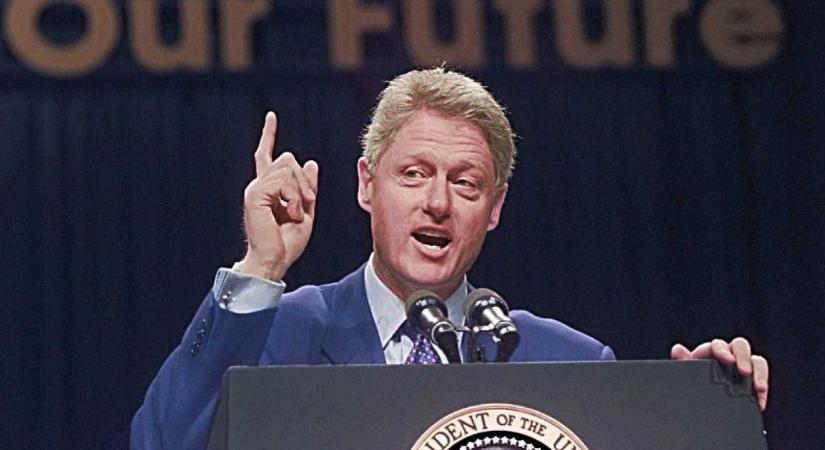 A világ első online interjúját Bill Clinton adta