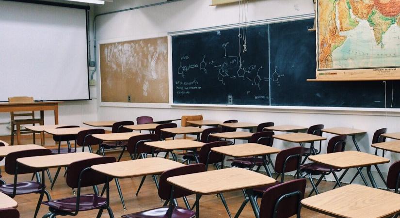Népszava: Elméleti testnevelést javasol az iskoláknak a Pintér-féle belügy