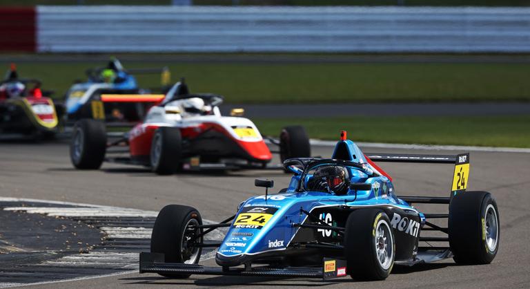 Nyolc dobogóval zárta F4-es szezonja első felét Molnár Martin