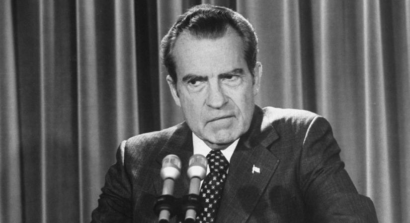 Két oknyomozó újságíró buktatta meg az amerikai elnököt: 52 éve robbant ki a Watergate-ügy