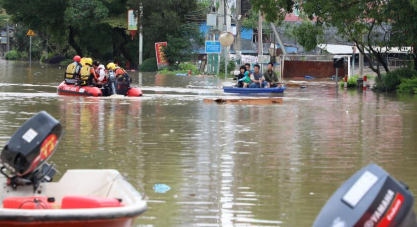 Árvizek miatt tízezreket kellett evakuálni a kínai Fucsien tartományban