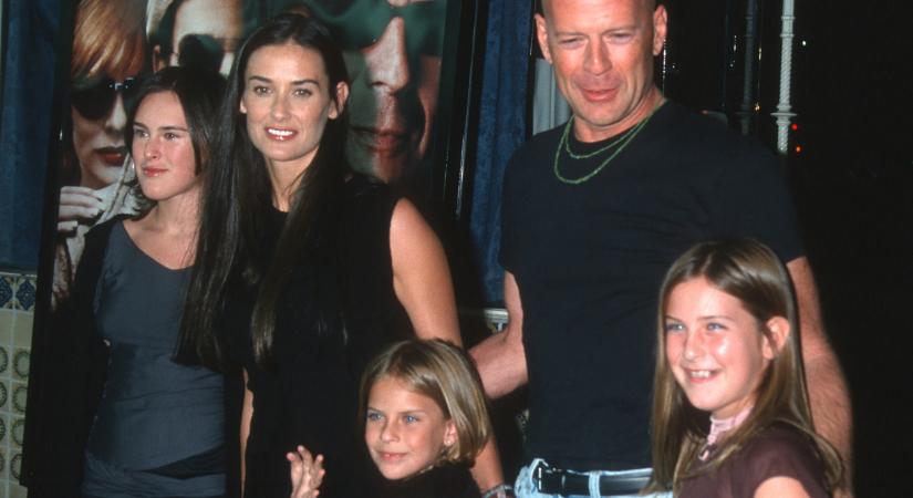 Az egész család összefogott – megható gesztussal köszöntötték fel Bruce Willist Apák napján