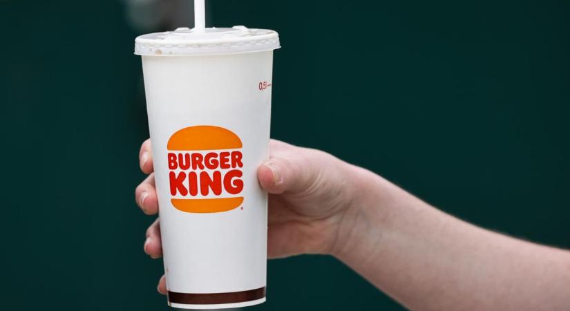 Tesztelik a Burger King új poharait, ha beválik, az sok mindenen változtathat - megmutatjuk, miért jó