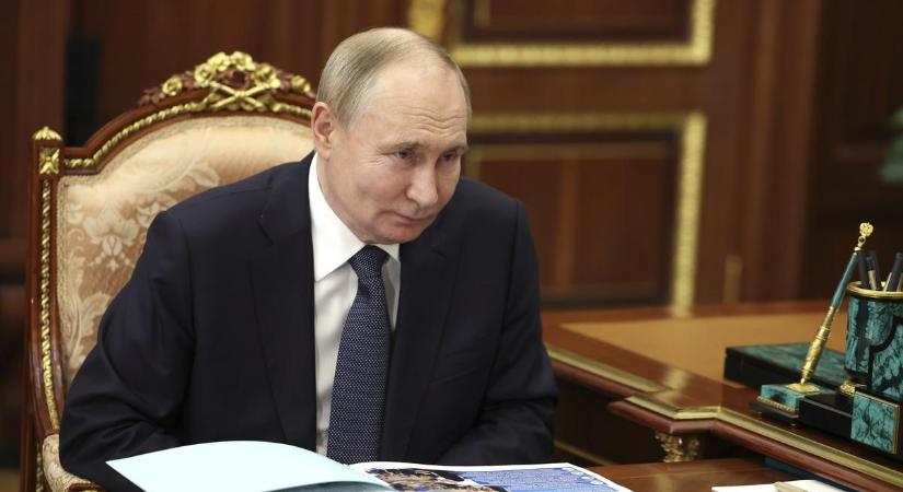 Több embert is leváltott Vlagyimir Putyin a védelmi minisztériumban