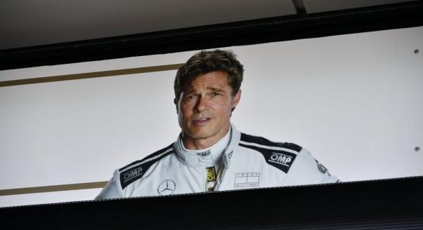 Egy év és egy hét múlva kerül a mozikba Brad Pitt F1-es filmje