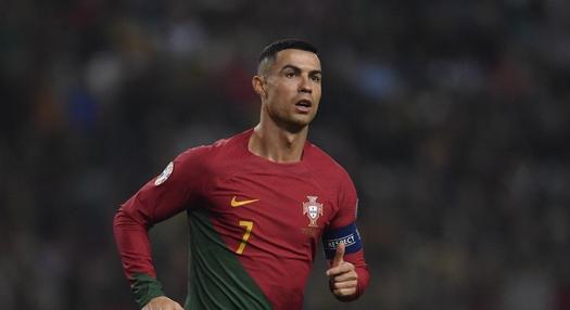 Nyolc éve Eb-t nyertek, idén is favorit Ronaldo csapata – ön szerint ki nyeri a portugál-cseh meccset?