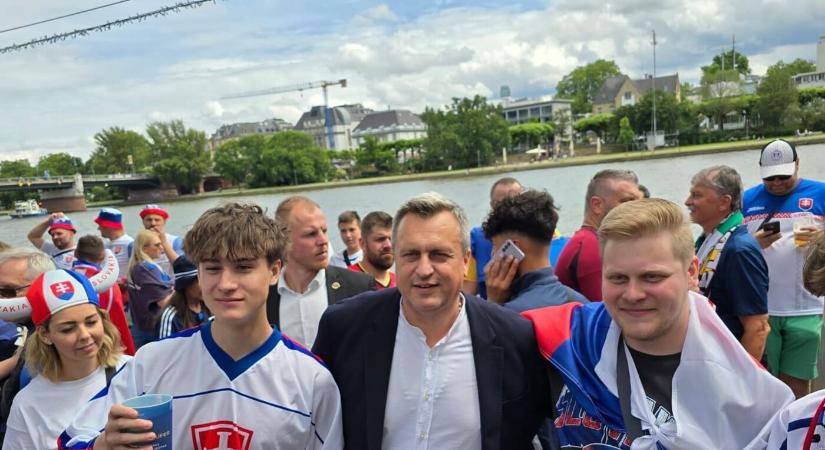 A belügyminisztérium szerint Dankóék „nem szabadidős tevékenységként” utaztak a szlovák–belga meccsre