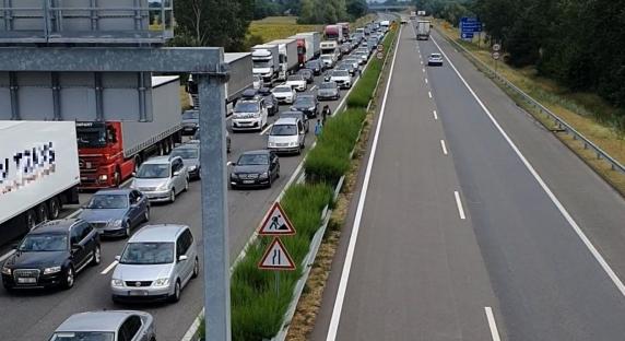 Erős forgalom várható a Csongrád-Csanád vármegyei határátkelőhelyeken