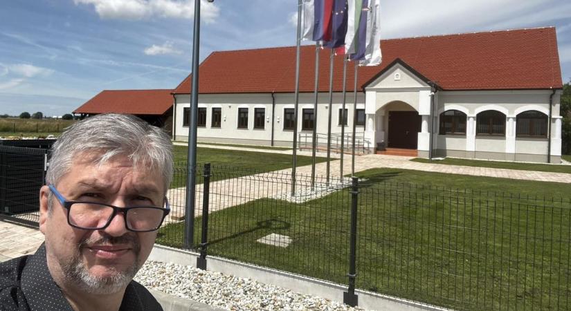 Hadházy: 276 millióval támogatott a kormány egy szlovéniai fejlesztőközpontot, amely üresen áll