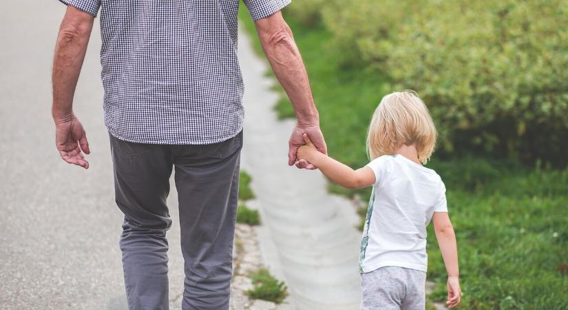 Visszamenőlegesen emelkedik a nevelőszülői ellátmány