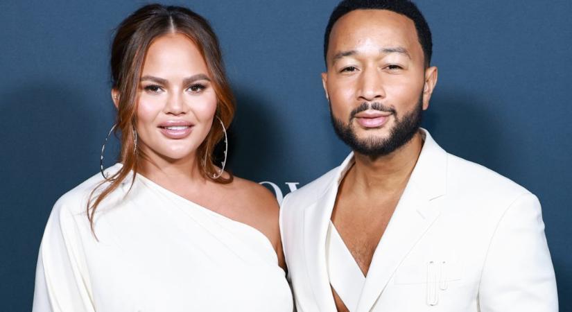 John Legend videóra vette, ahogy a felesége a kádban ülve lemossa magáról a testsminket, nem tették zsebre, amit a kommentelőktől kaptak