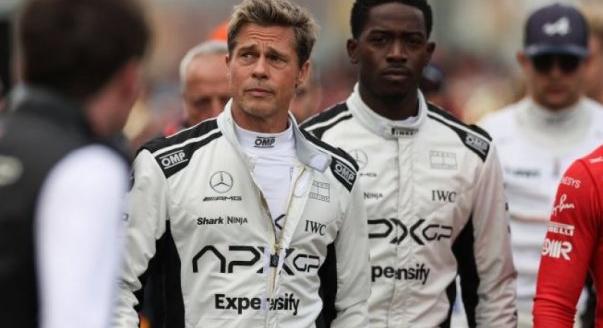 Jön az új F1-es film, Hamilton nem akar fekete Ferrarit: a keddi hírek