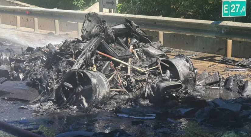 Porrá égett egy Koenigsegg Jesko, már csak 28 maradt